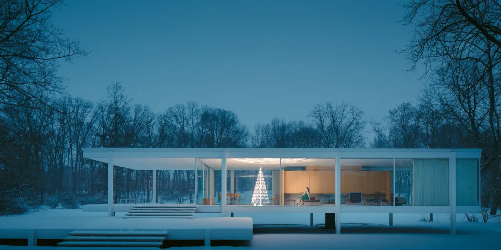 The Christmas Tree Through&nbsp;Time